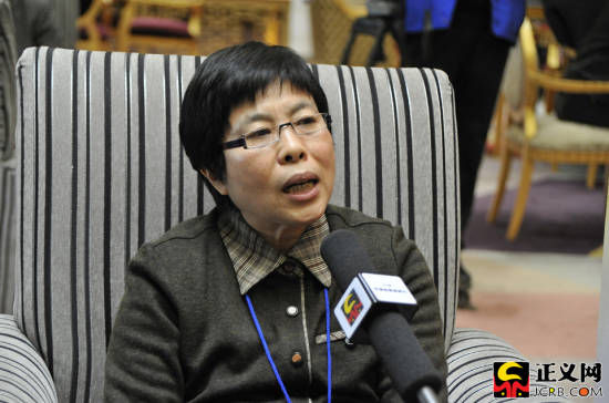 全国人大代表、广州市律师协会名誉会长陈舒。谢天维/摄