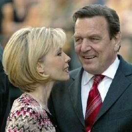 普京离婚手续没办完 各国政要婚事盘点