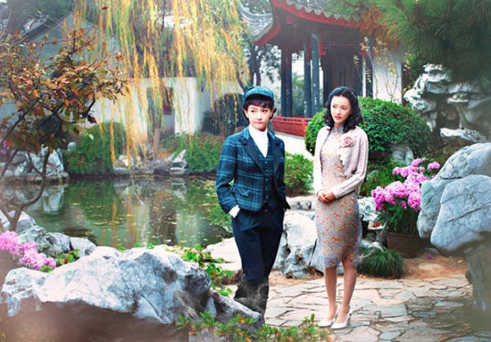 宋茜与张芷溪《茧镇奇缘》剧照