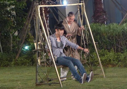 《亿万继承人》崔始源好人缘 礼貌待人获赞 《亿万继承人》崔始源好人缘 礼貌待人获赞