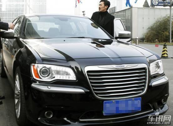 你知道离婚律师里池东海开的什么车么?