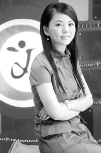 李湘首谈离婚后财产分割 与李厚霖平分别墅(图)